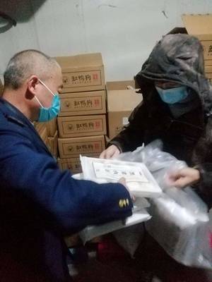 區(qū)市場監(jiān)管局多舉措保障春節(jié)期間食品安全 確保新鮮水果零售安全